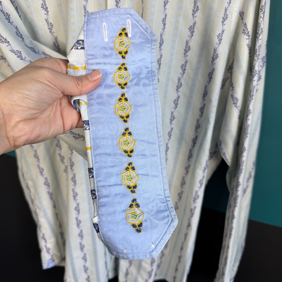 BNWT Robert Graham White and Blue Patterned Shirt Large 100% Cotton - Picture 13 of 14